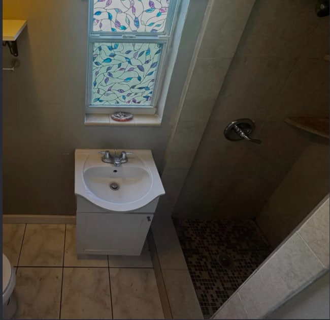 Photo - 1120 South St