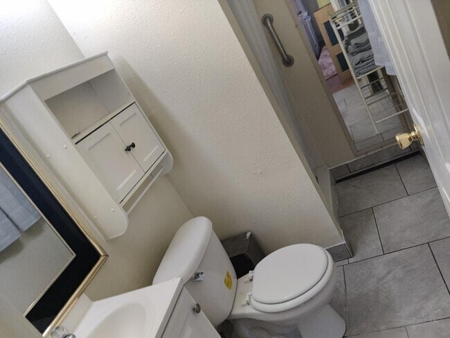 Photo - 810 Georgiana Dr Unit A