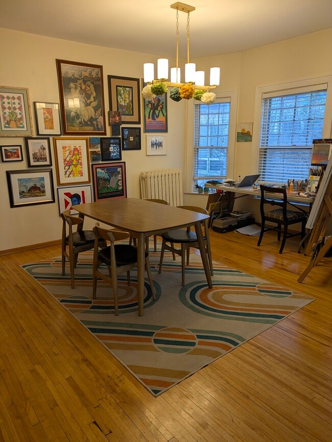 Photo - 2909 Knox Ave S Unidad 1