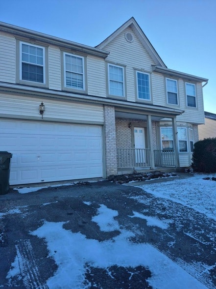 Building Photo - 6729 Kristins Cove Ln