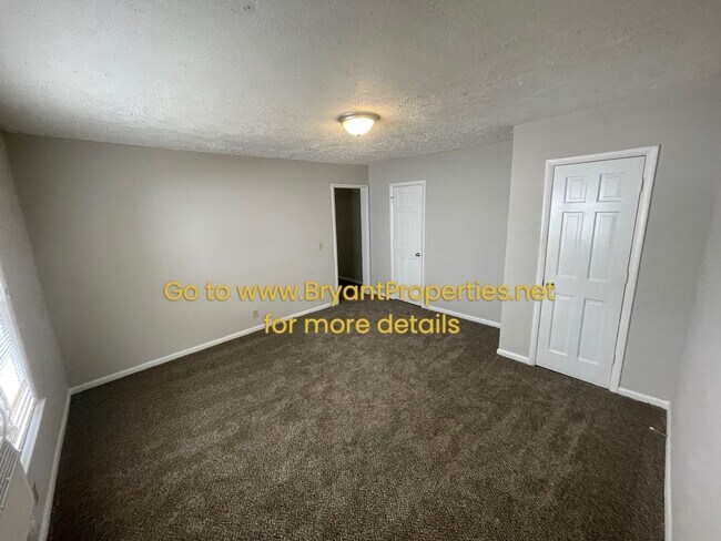 Photo - 1313 Meridian St Unit B