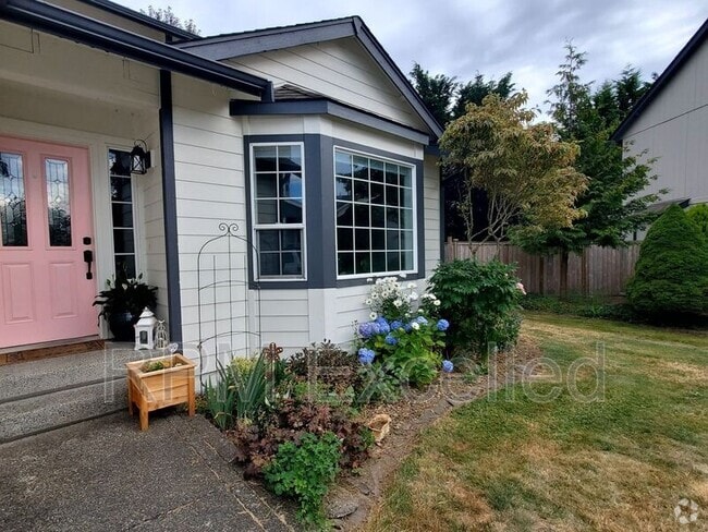 Building Photo - 1429 Hamilton Pl Rental