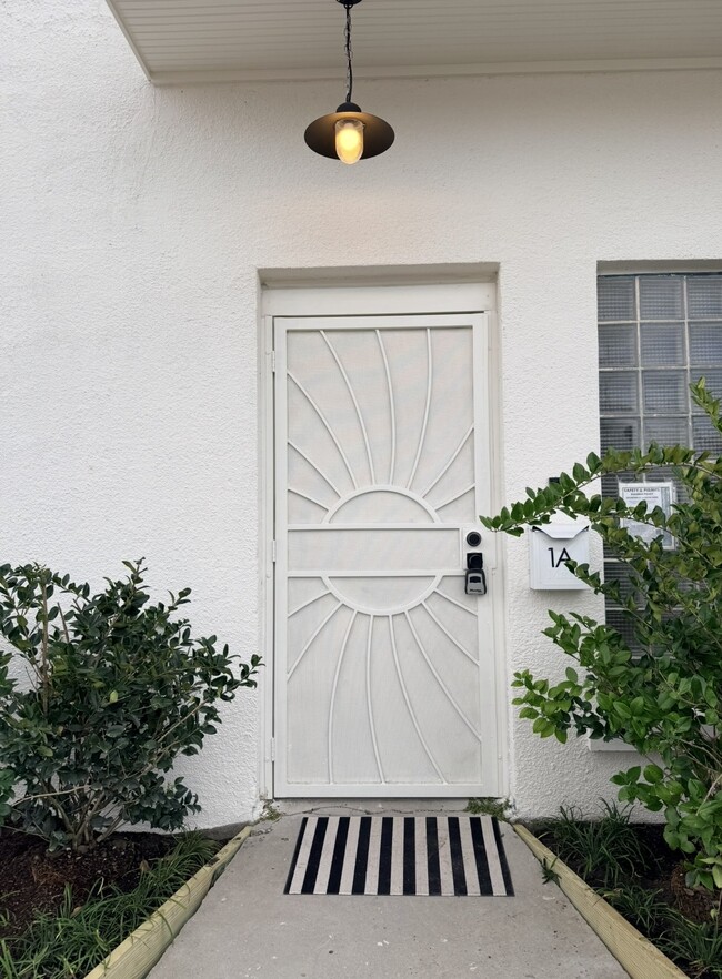 Photo - 3012 Castiglione St