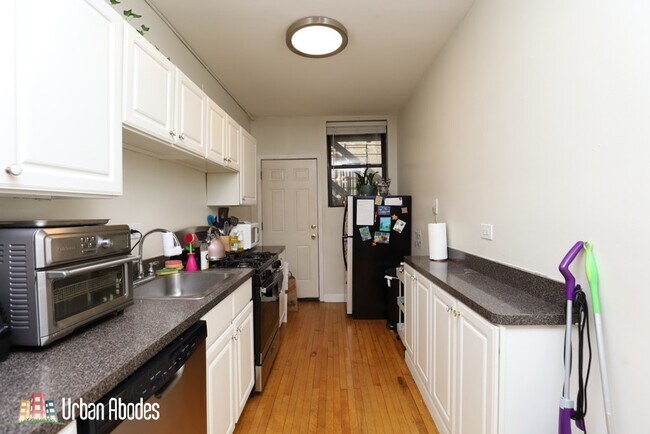 Photo - 730 W Roscoe St Unit A05C