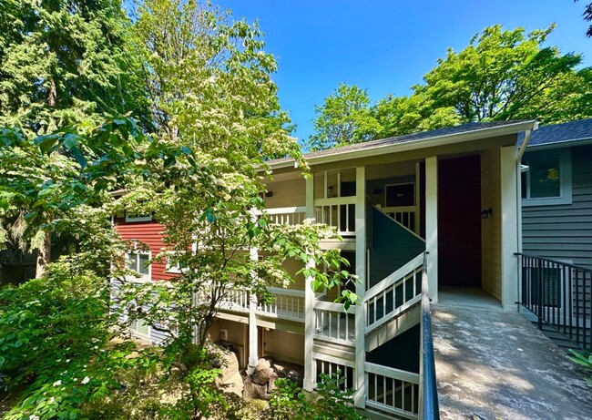2Bd/2Ba Bellevue Condo - 2Bd/2Ba Bellevue Condo Unit C102