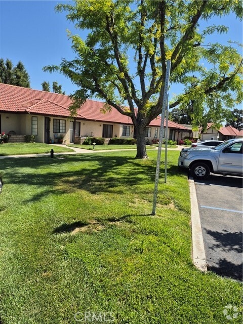 Building Photo - 19246 Cottonwood Dr Rental