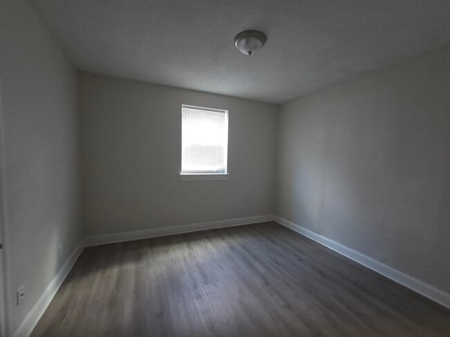 Photo - 3333 Farmville Rd