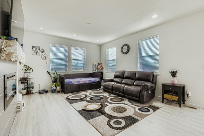 Photo - 19005 E 66th Ave