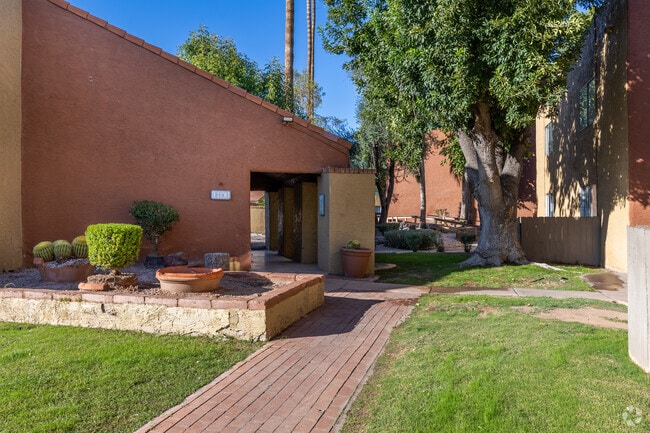 Leasing Office