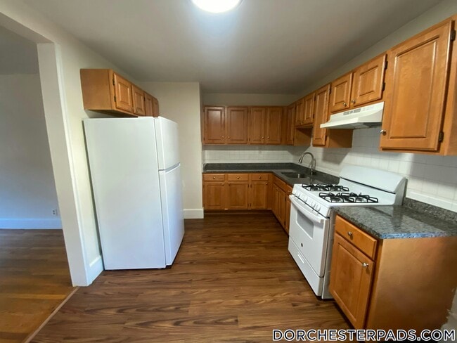 Photo - 9 Victory Rd Unidad 17