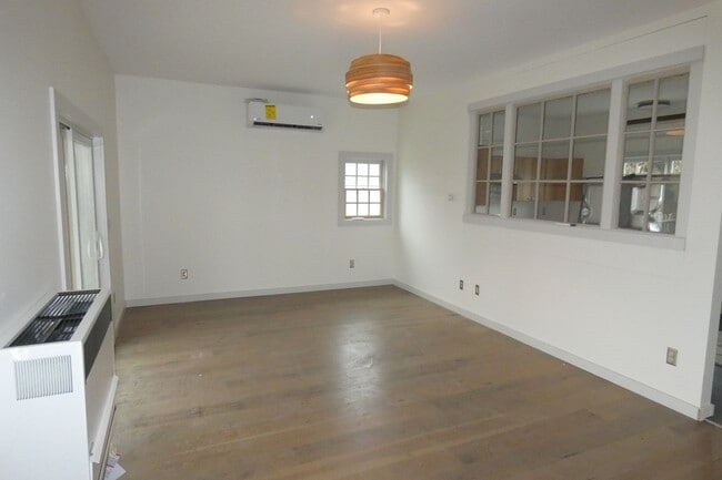 Photo - Wisteria, LLC Unit B