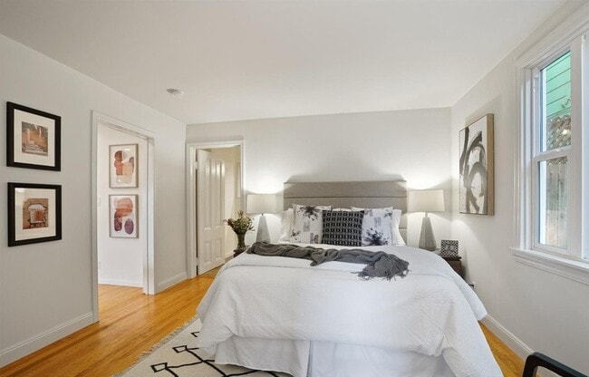 Photo - 2049 Golden Gate Ave Unit 2049