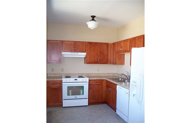 Photo - Ouellette Place Apartments