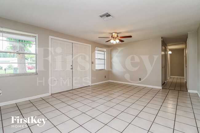 10212 127th Ave N