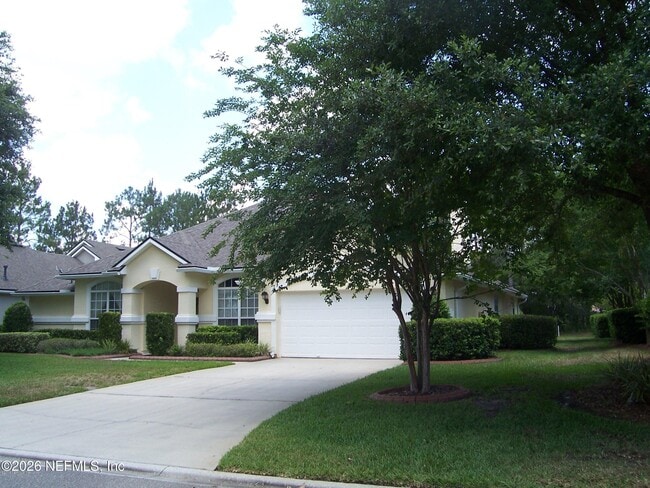 Building Photo - 1932 Lyndhurst Dr