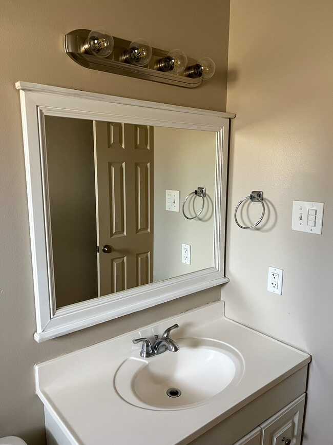 Photo - 3604 Pakenham Dr Unit 3606
