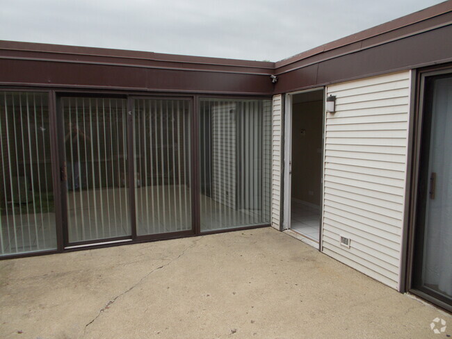 Building Photo - 920 E Shady Way Unit 6 Rental