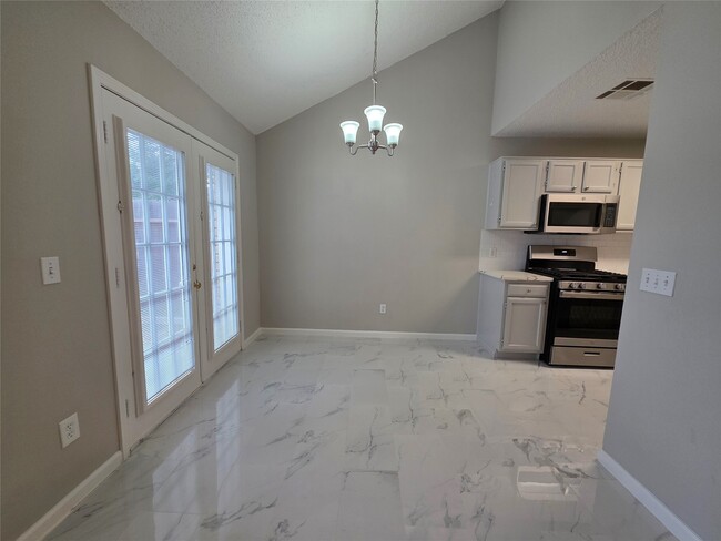 Photo - 3127 E Heatherock Cir