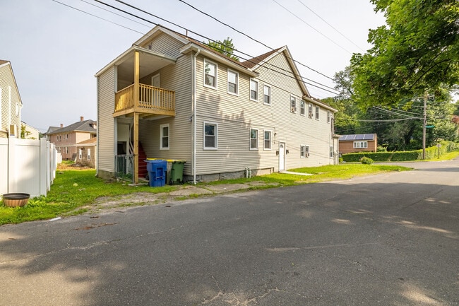 Photo - 121 Hillview Ave Unidad D