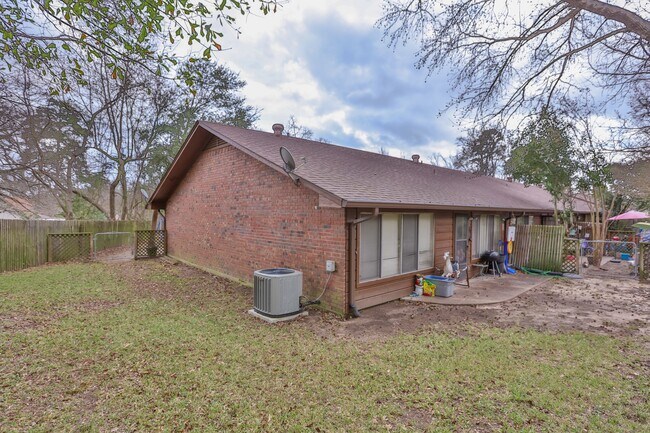 Photo - 2904 Old Houston Rd Unit 1