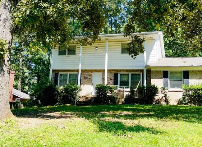 Building Photo - 1902 Forney Dr NW Rental