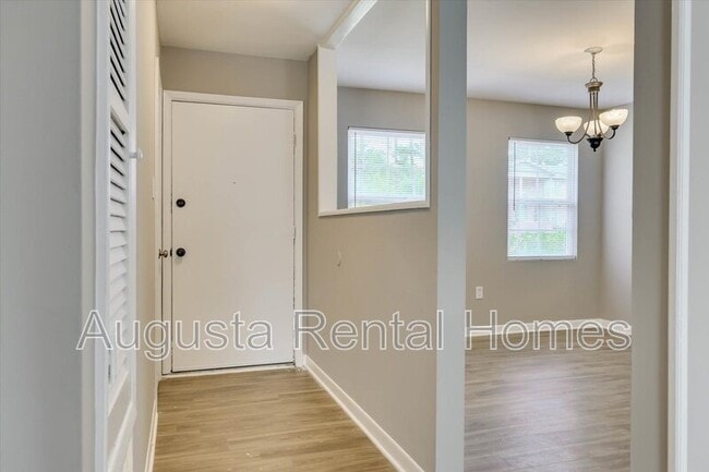 Photo - 3606 Cameron Dr