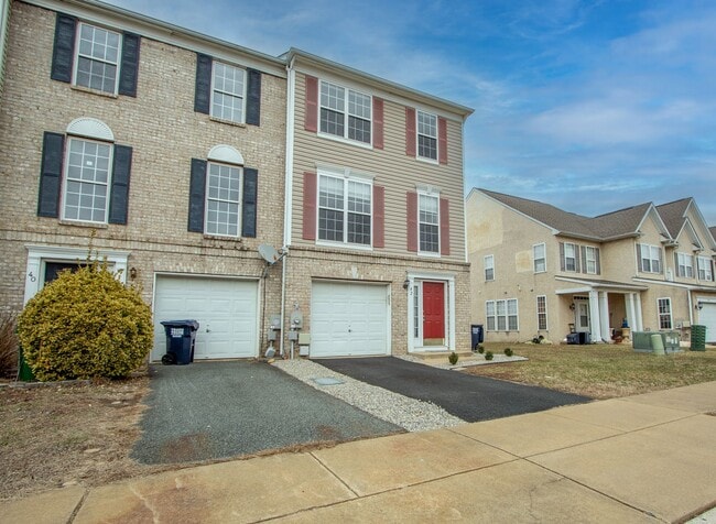 Photo - Great Views Overlooking the Golf Course - Large 3 Bedroom End unit TownHouse
