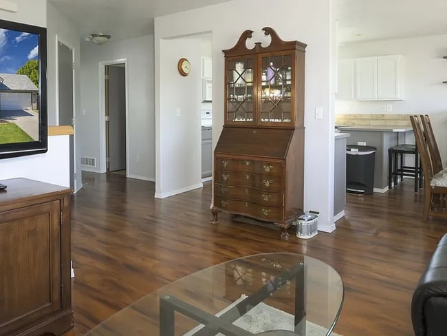 Photo - 18609 E 11th Ave