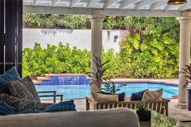 Photo - 341 SW 21st Rd