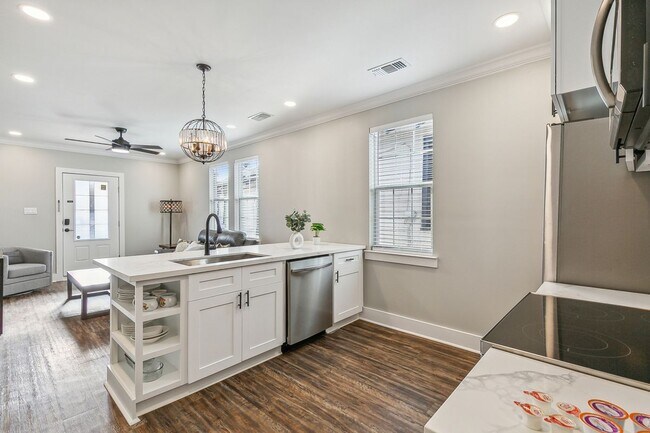 Photo - 4721 Erato St