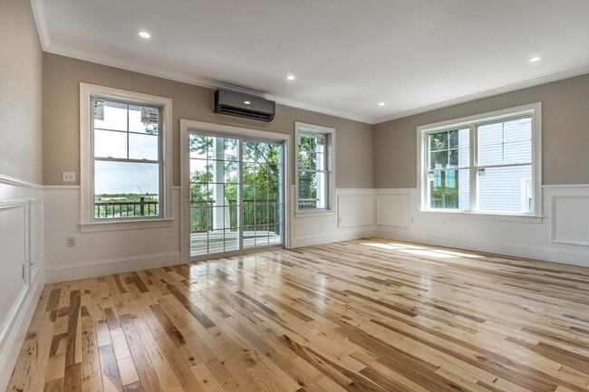 Photo - 172 Bigelow St Unit 1