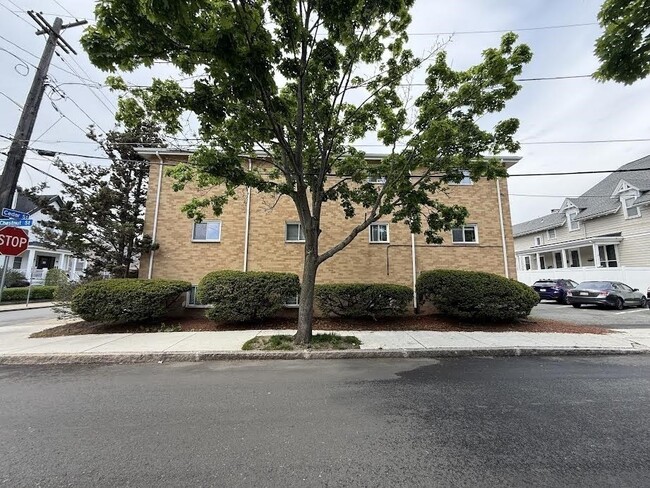 Photo - 87 Cedar St Unit 6