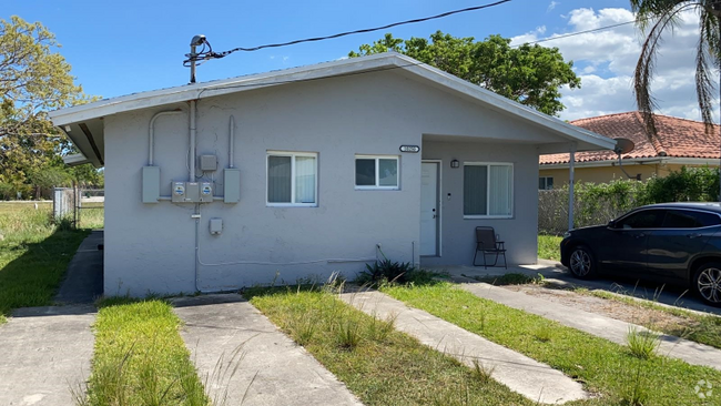 Building Photo - 10250 SW 181st St Unit A Rental