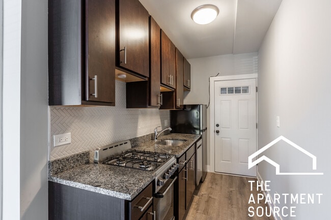 Photo - 707 W Brompton Ave Unit 31