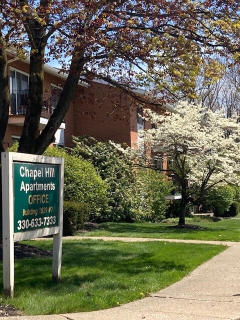 Photo - 1529 Brittain Rd Apartments