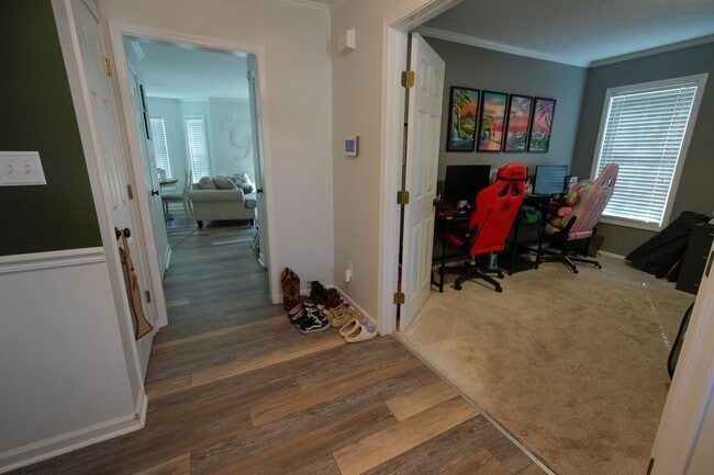 Photo - 218 English Walnut Dr