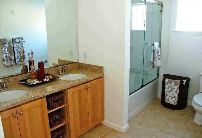 Photo - 1192 Walker Ave