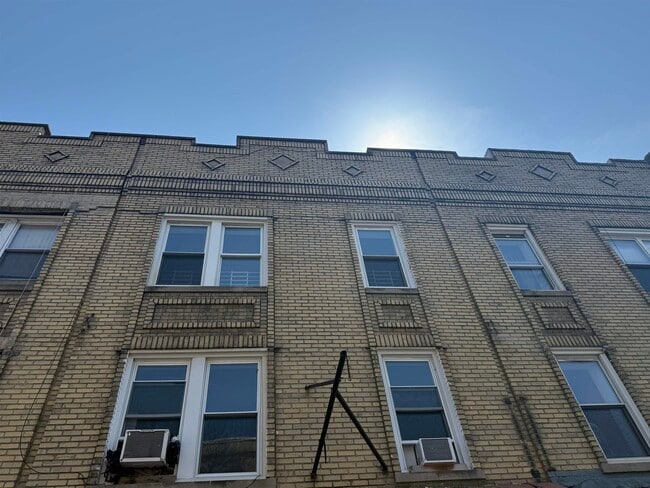 Building Photo - 38 M.L.K. Drive Unit 2