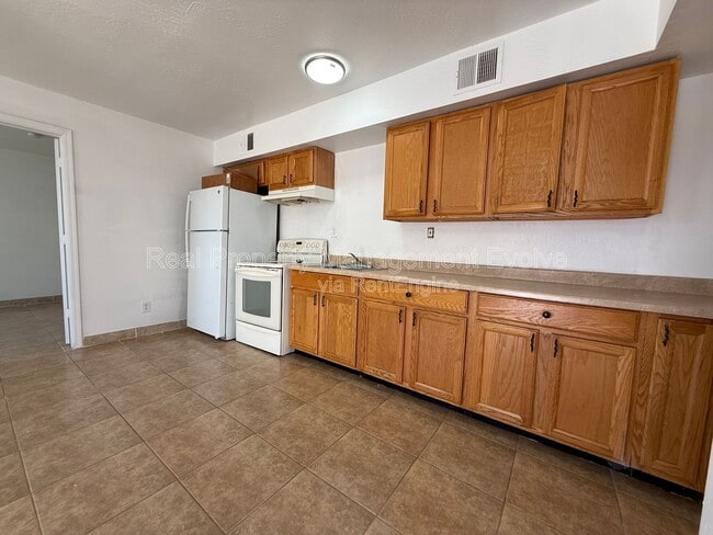 Photo - 3223 W Madison St Unidad 3