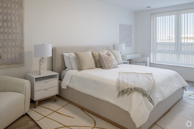 2Br, 2BA - 1,461SF - Primary Bedroom - The Grandstone by Nea Maya