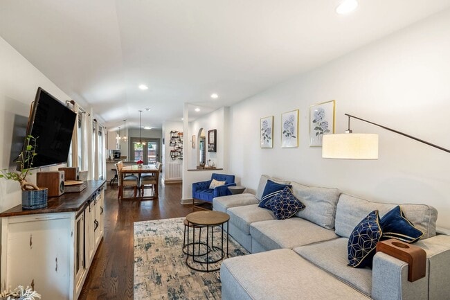 Photo - Beautiful Home Steps to Cleveland Park!
