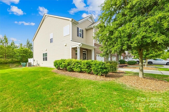 Photo - 3233 Yarmouth Ln Townhome