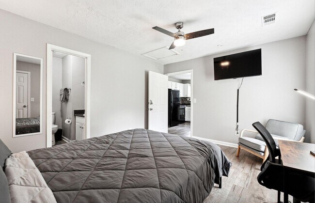 Photo - 7277 Ashton Ct Unidad A