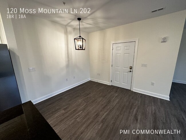Photo - 120 Moss Mountain Ln