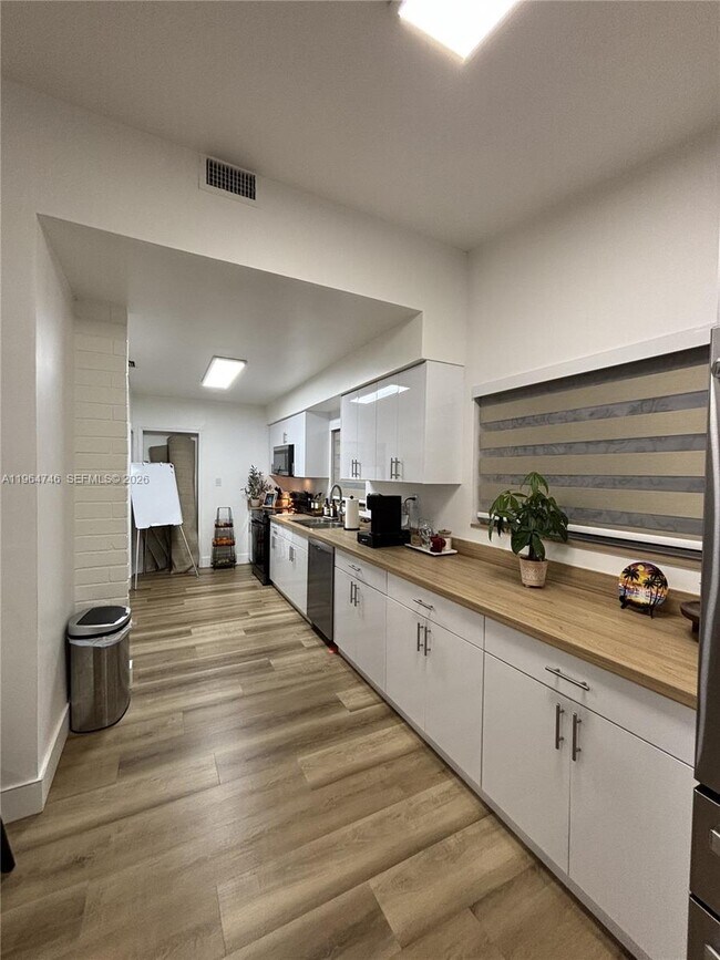 Photo - 225 Pocatella St