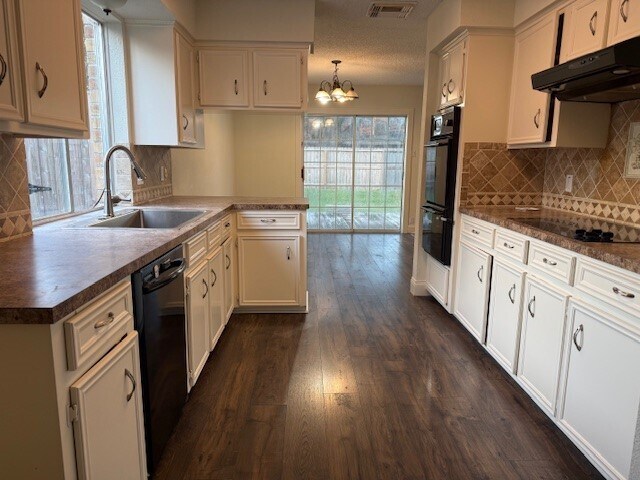 Photo - 15711 Stonehaven Dr