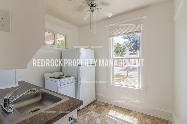 Photo - 902 W Mansfield Ave