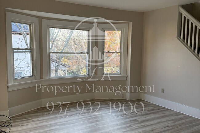 Photo - 541 Grafton Ave