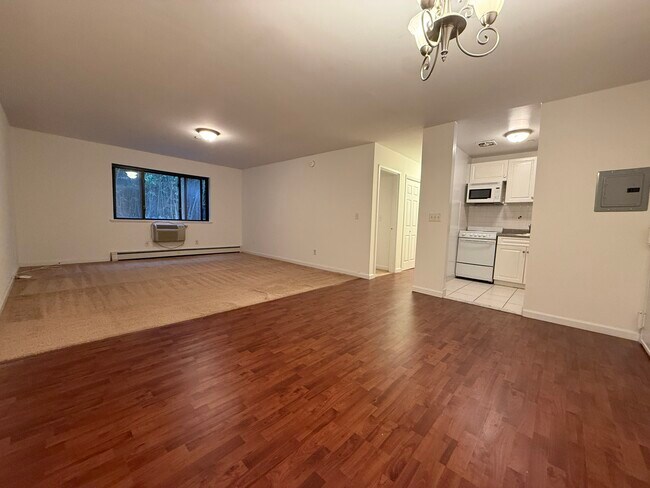 Photo - 208 Undercliff Ave