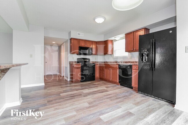 3638 Miesha Dr